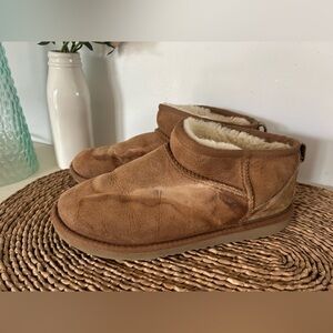 UGG Ultra Mini Classic Boot Chestnut Size 7